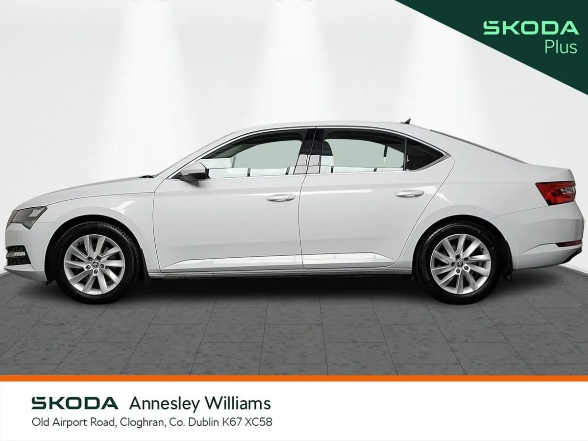 Skoda Superb Saloon, Diesel, 2025, White
