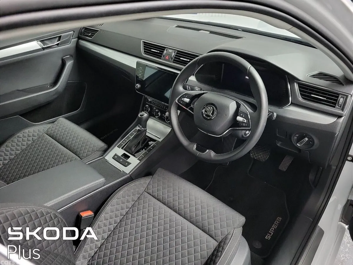 Skoda Superb Saloon, Diesel, 2025, White