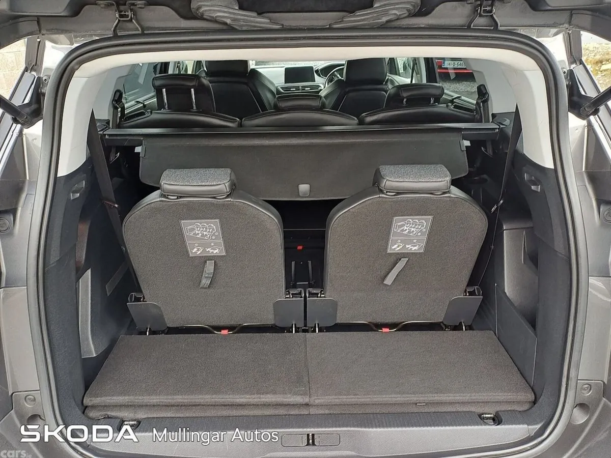 Peugeot 5008 MPV, Diesel, 2019, Grey
