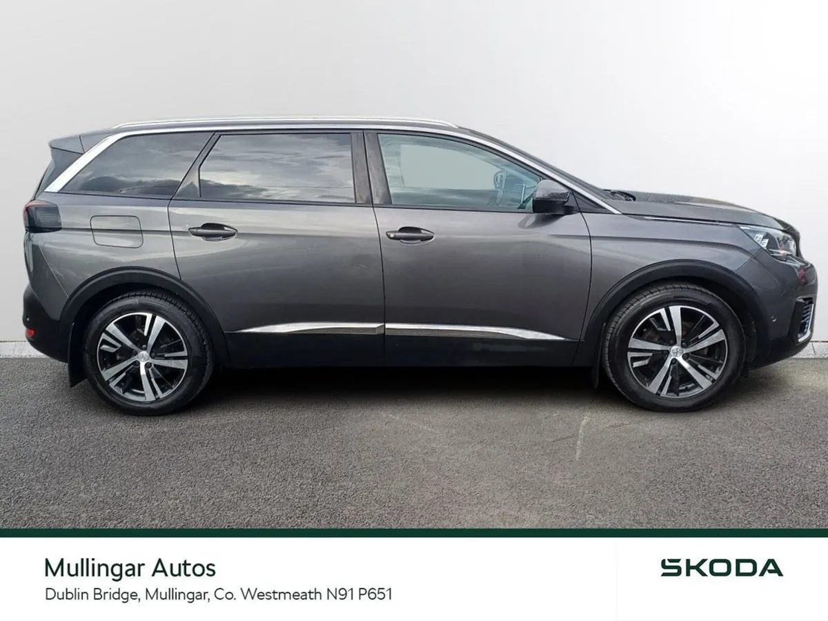 Peugeot 5008 MPV, Diesel, 2019, Grey