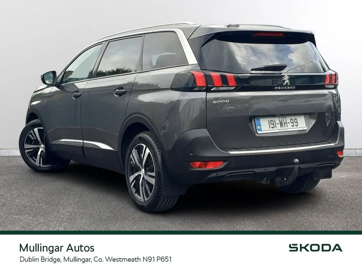 Peugeot 5008 MPV, Diesel, 2019, Grey