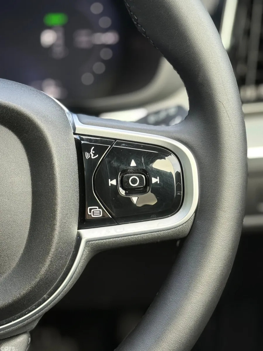 Volvo XC60 SUV, Petrol Plug-in Hybrid, 2026, Black