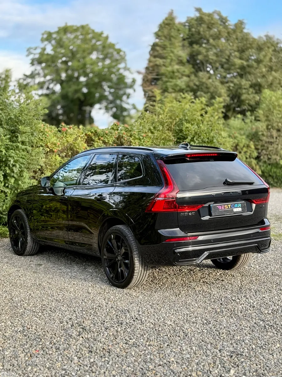 Volvo XC60 SUV, Petrol Plug-in Hybrid, 2026, Black