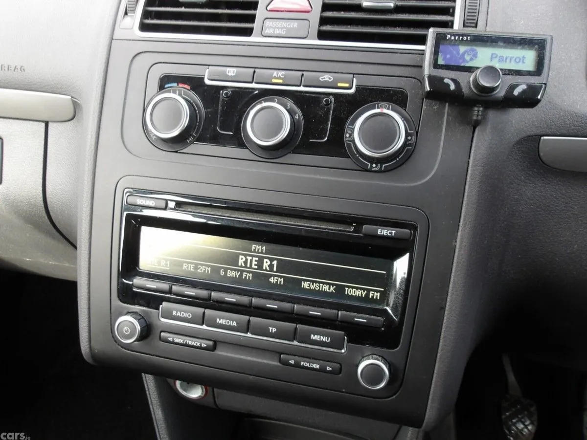 Volkswagen Touran MPV, Diesel, 2014, Silver