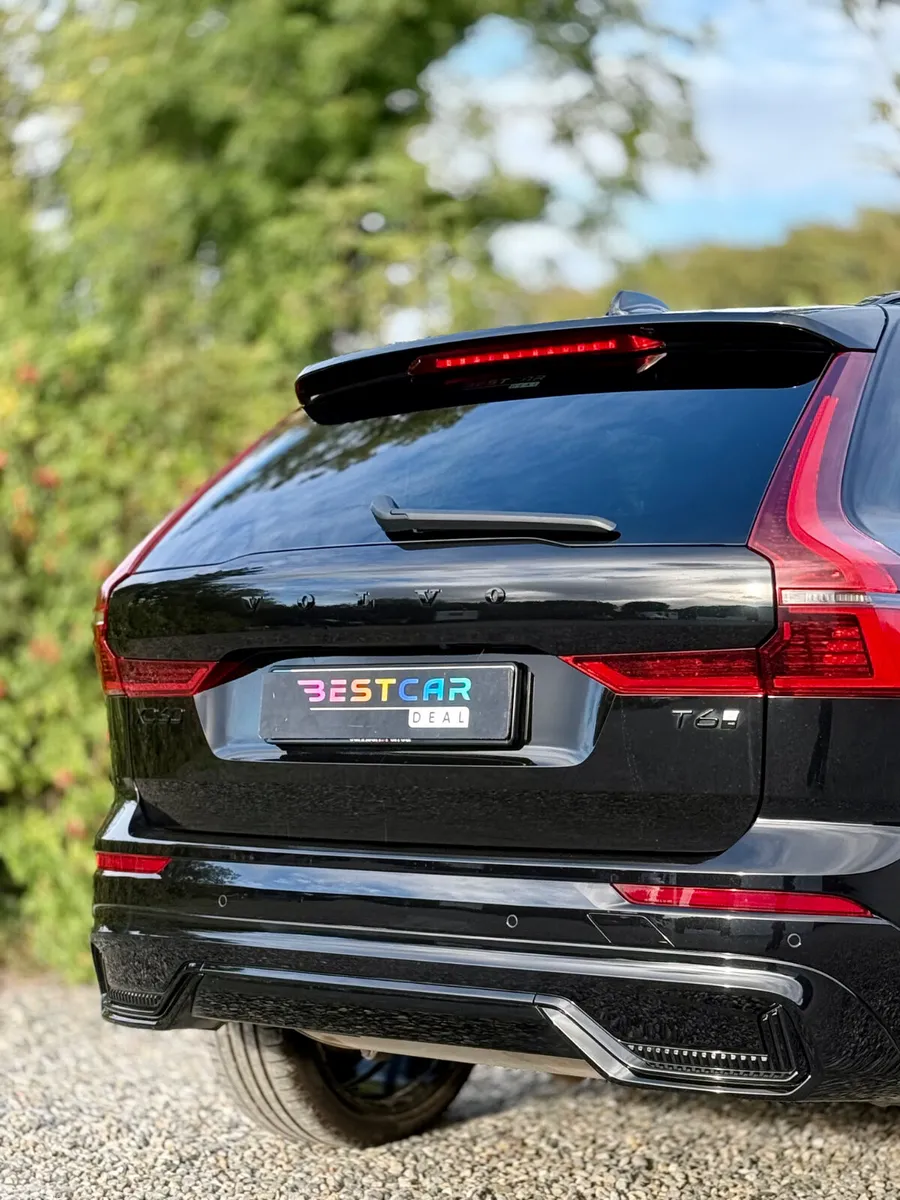 Volvo XC60 SUV, Petrol Plug-in Hybrid, 2026, Black