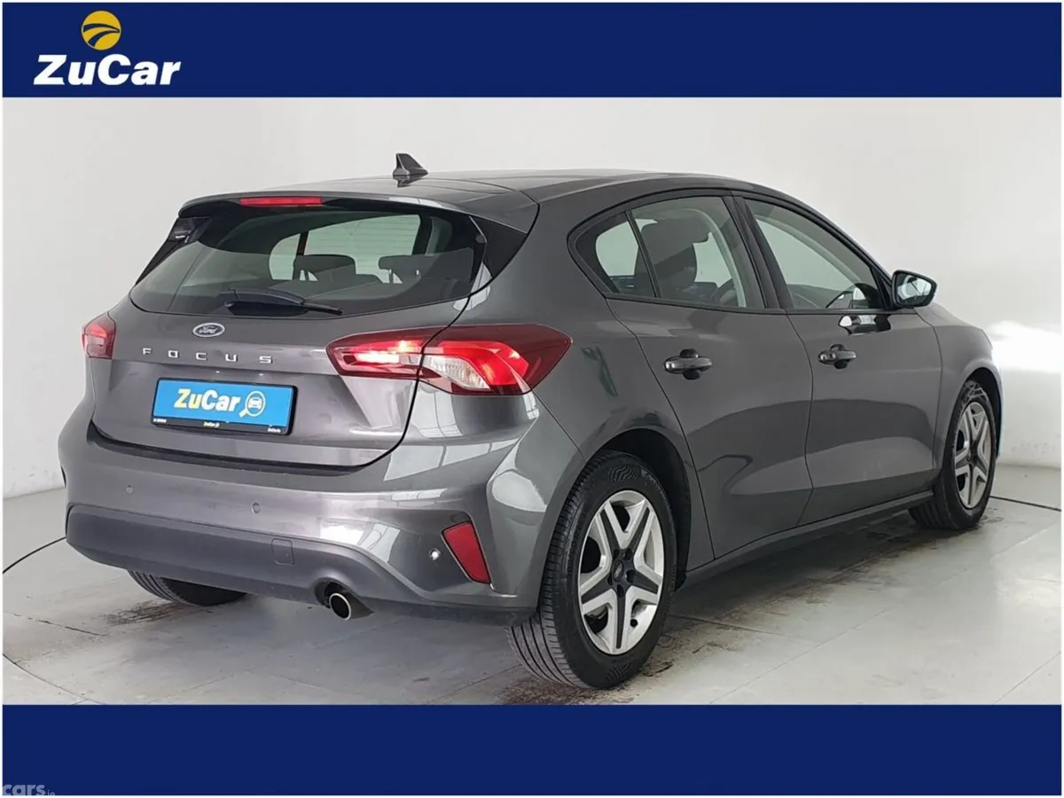 Ford Focus Hatchback, Diesel, 2022, Grey