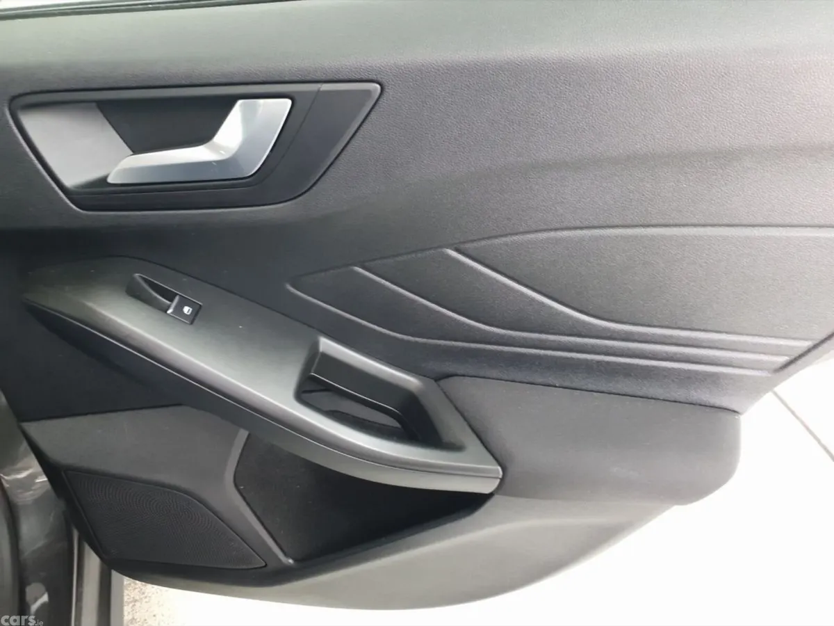 Ford Focus Hatchback, Diesel, 2022, Grey