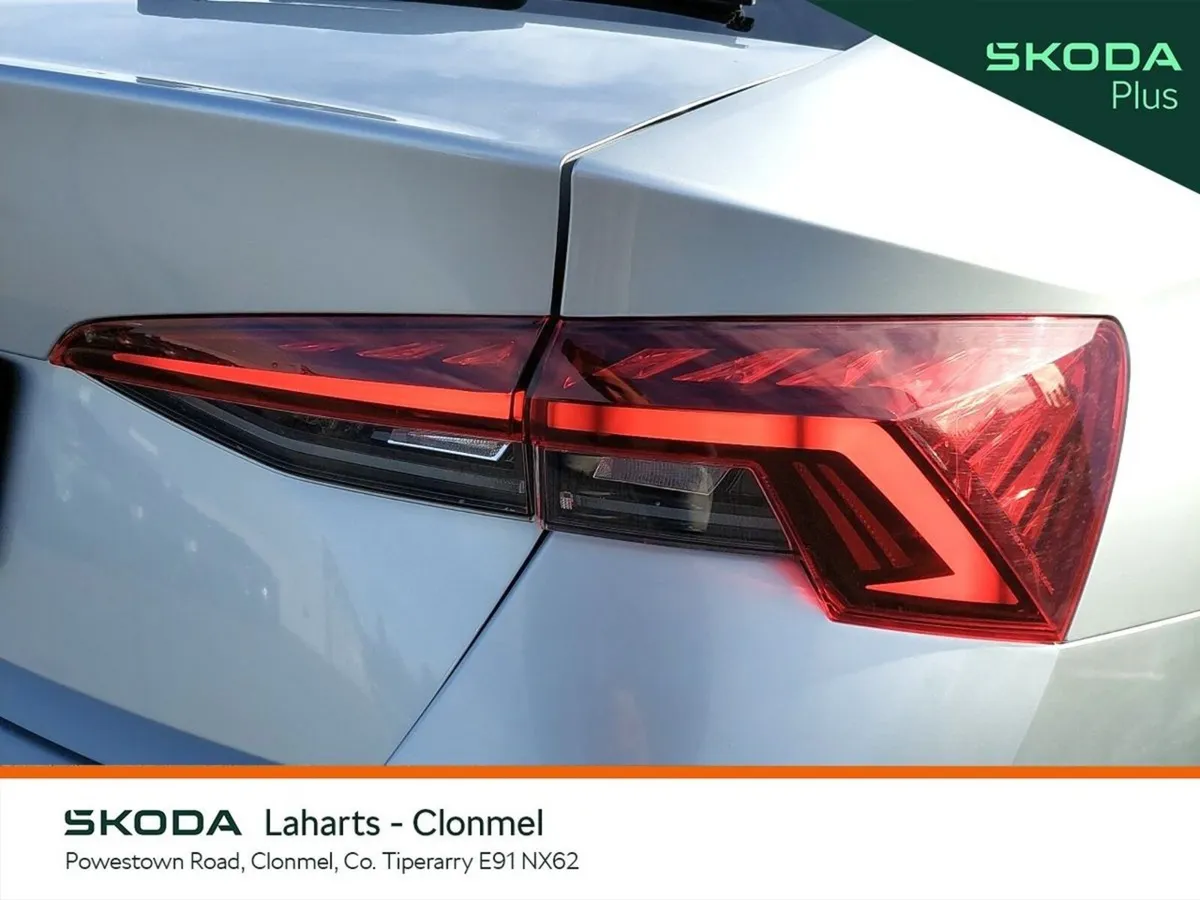 Skoda Octavia Saloon, Diesel, 2024, Silver
