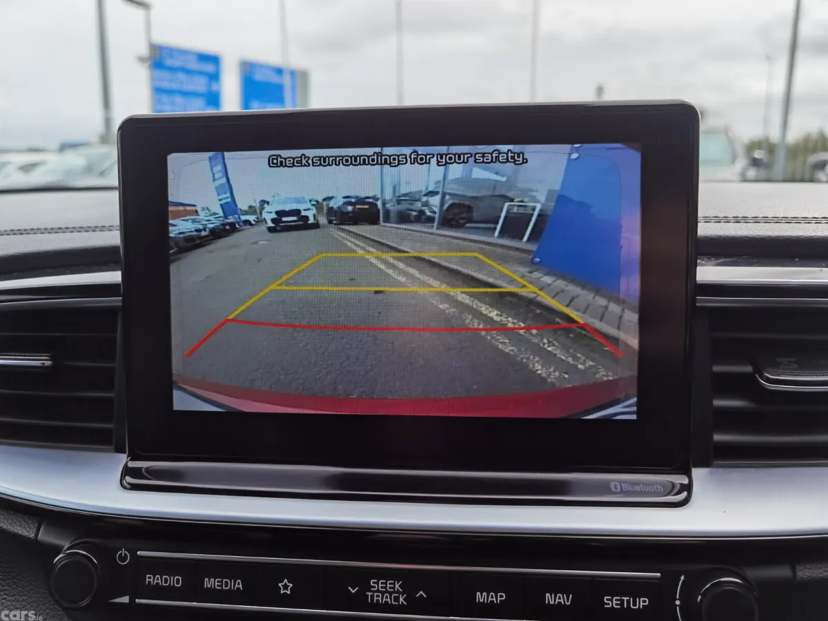 Kia Ceed Hatchback, Petrol, 2019, Red