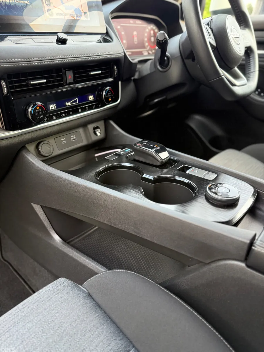 Nissan X-Trail SUV, Petrol, 2024, White