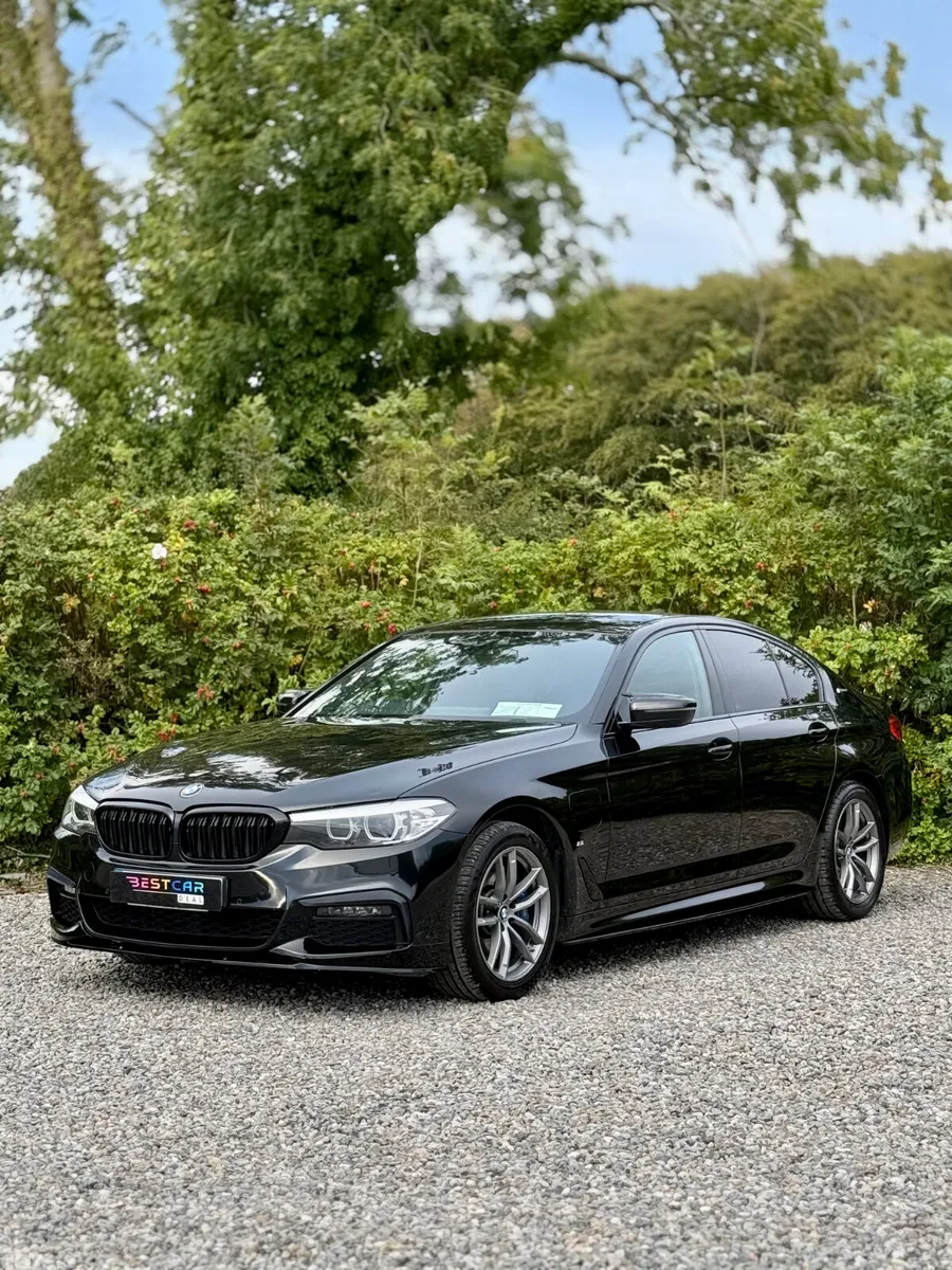 BMW 5-Series Saloon, Petrol Plug-in Hybrid, 2019, Black