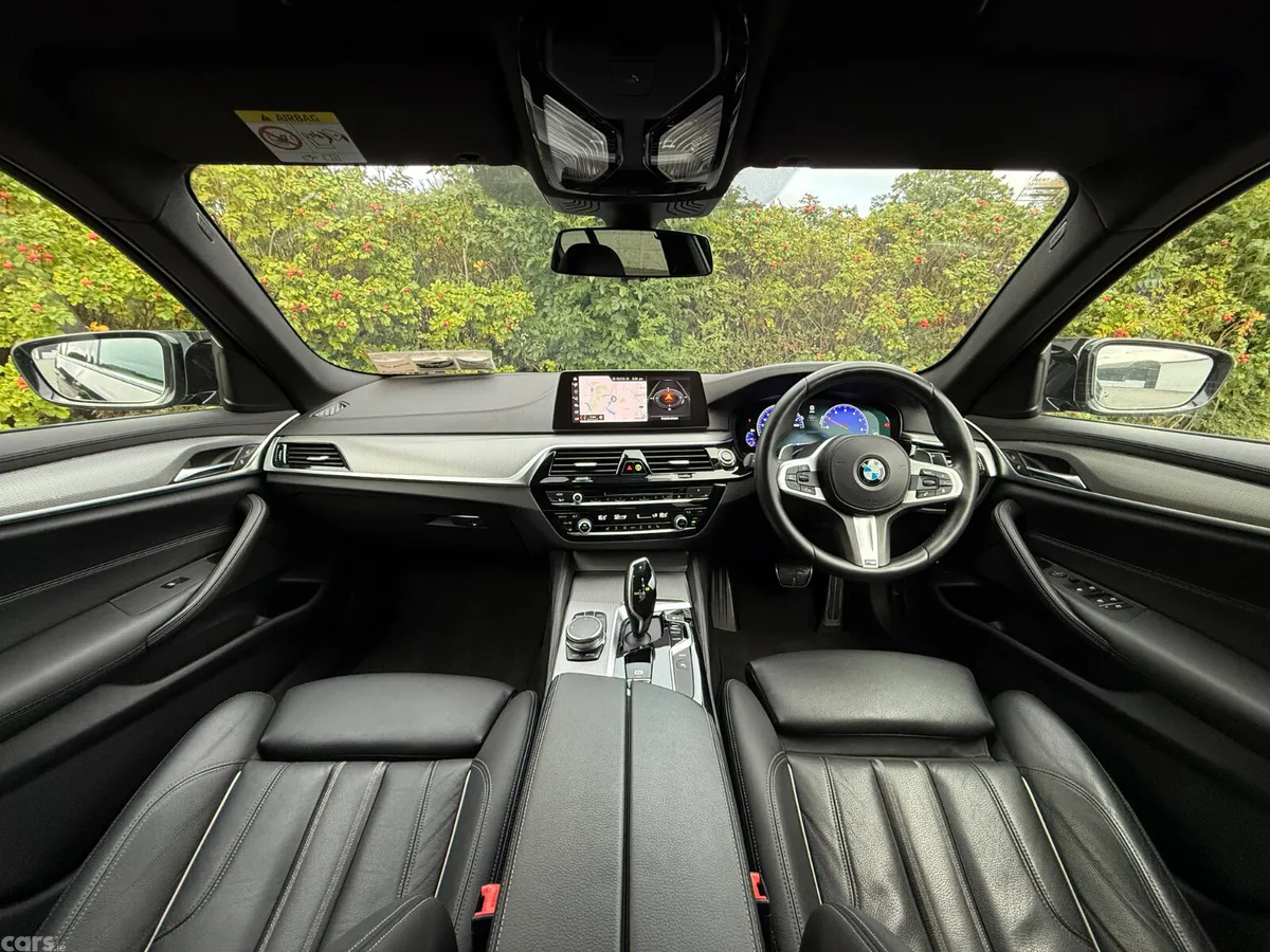 BMW 5-Series Saloon, Petrol Plug-in Hybrid, 2019, Black