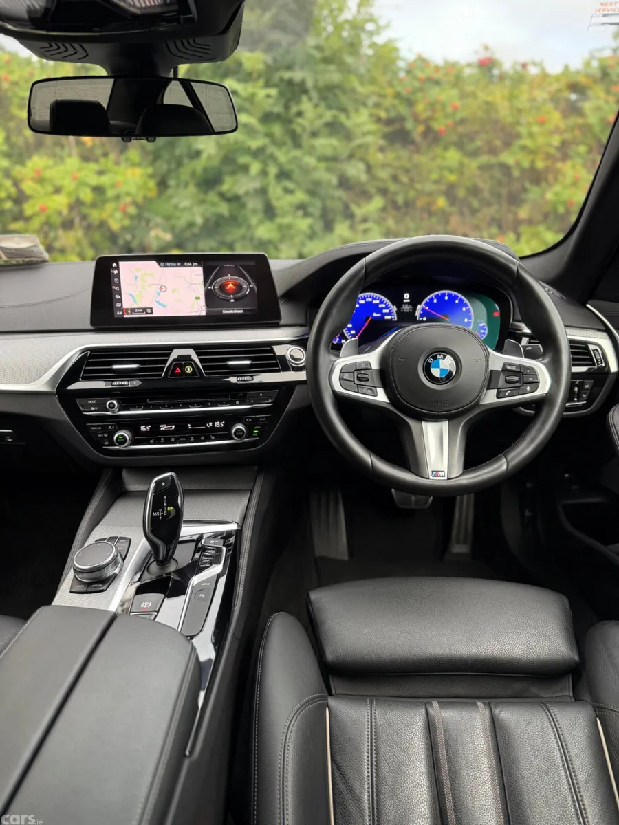 BMW 5-Series Saloon, Petrol Plug-in Hybrid, 2019, Black