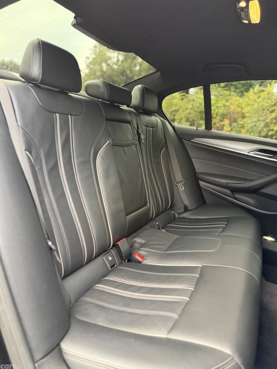 BMW 5-Series Saloon, Petrol Plug-in Hybrid, 2019, Black