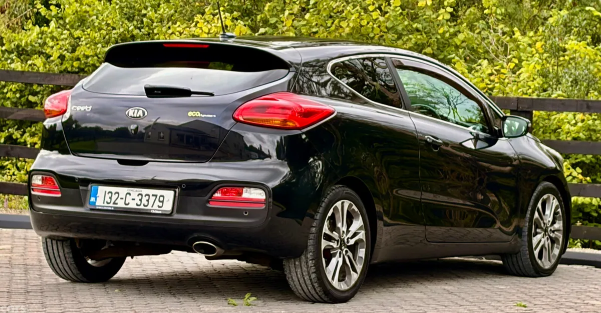 Kia Ceed Hatchback, Diesel, 2013, Black
