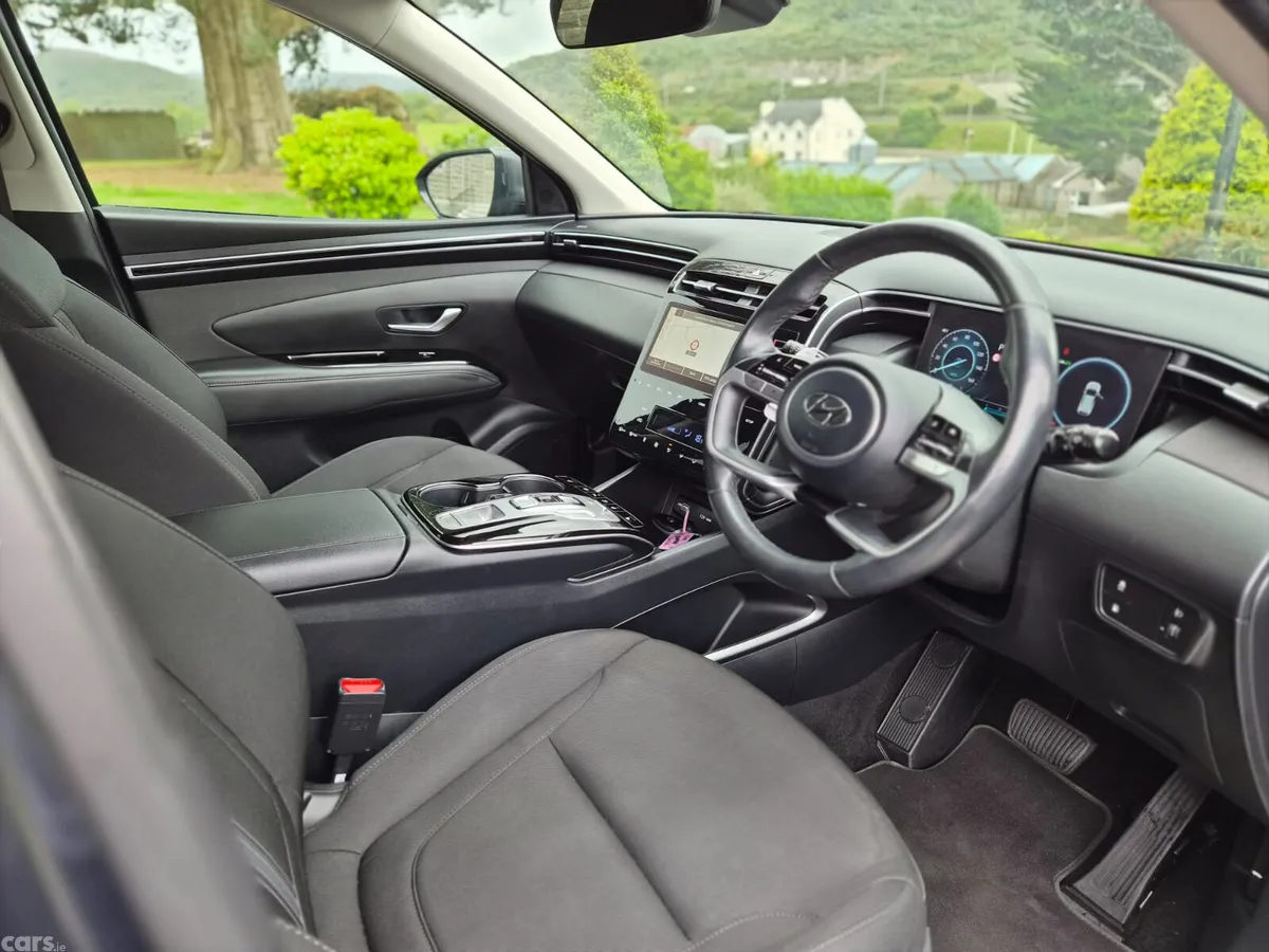 Hyundai Tucson SUV, Petrol Plug-in Hybrid, 2023, Grey