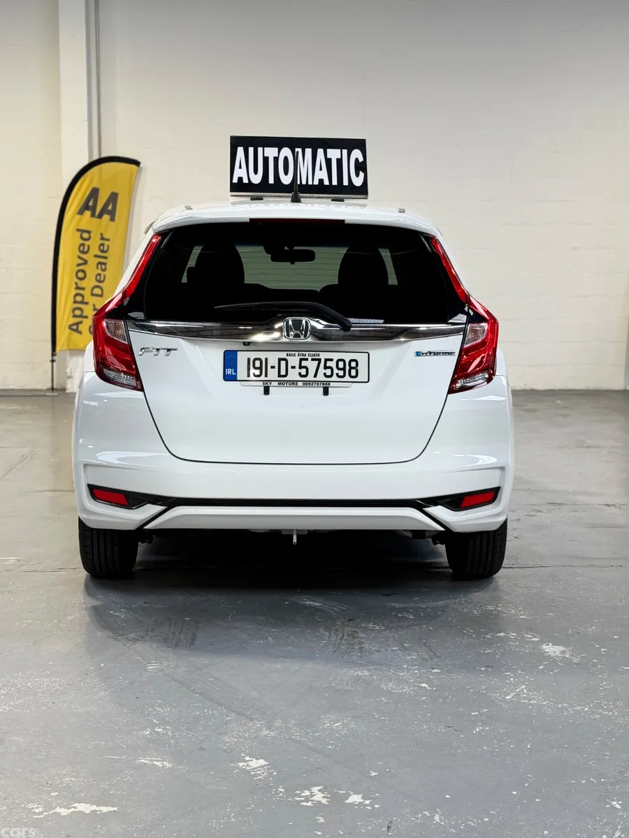 Honda Fit Hatchback, Petrol Hybrid, 2019, White