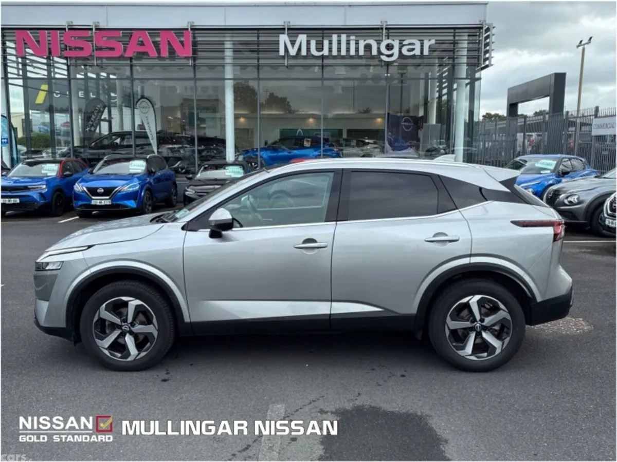 Nissan Qashqai MPV, Petrol, 2024, Grey