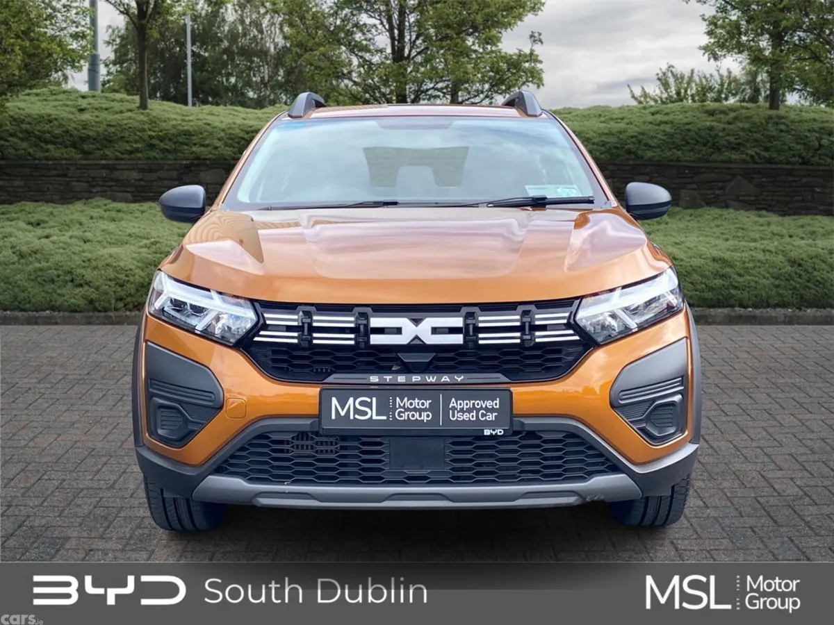 Dacia Sandero Stepway Hatchback, Petrol, 2023, Orange