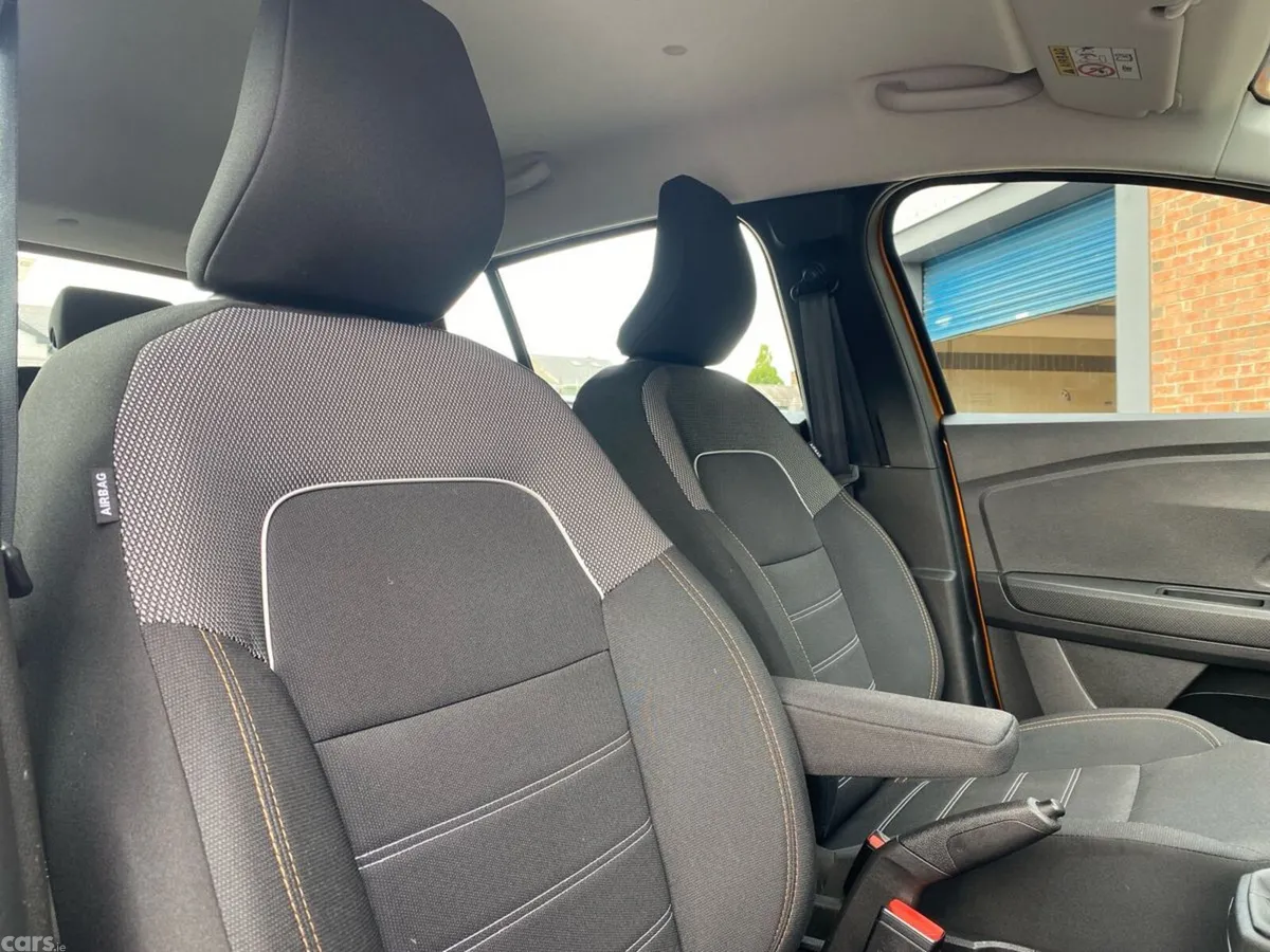 Dacia Sandero Stepway Hatchback, Petrol, 2023, Orange
