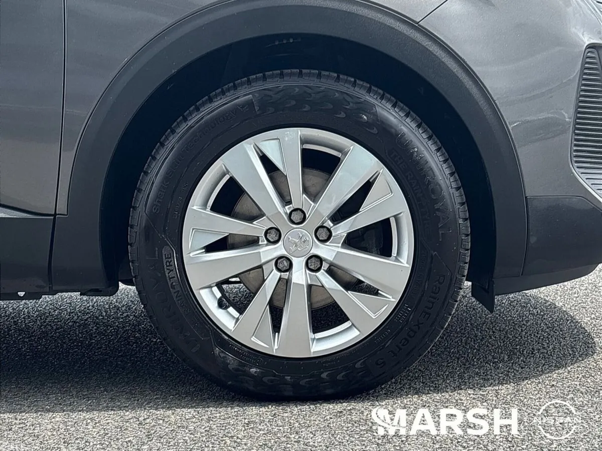 Peugeot 5008 SUV, Diesel, 2023, Grey