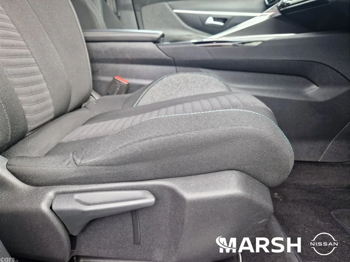 Peugeot 5008 SUV, Diesel, 2023, Grey