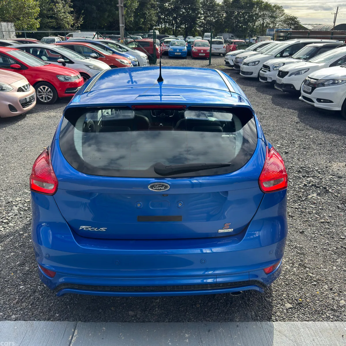 Ford Focus Hatchback, Petrol, 2015, Blue