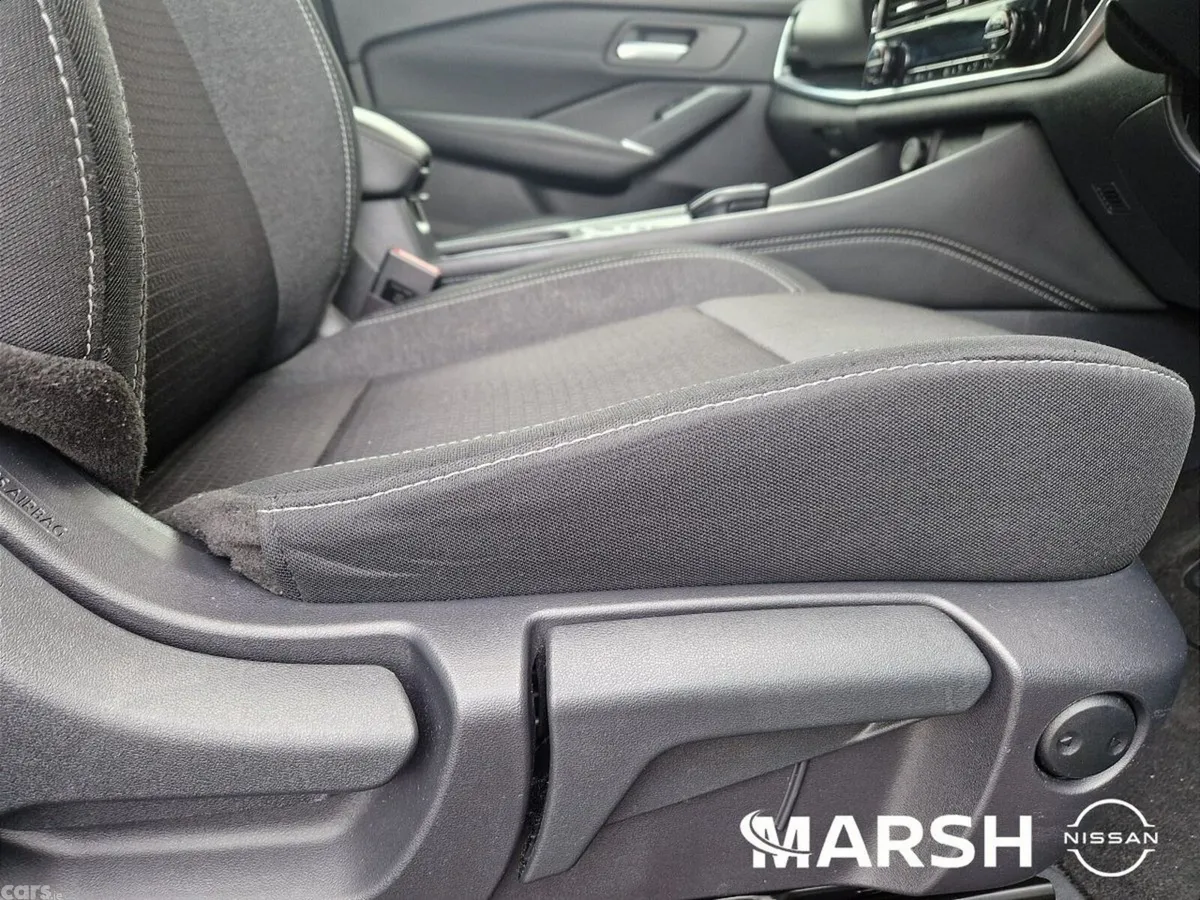 Nissan Qashqai MPV, Petrol Hybrid, 2023, Grey