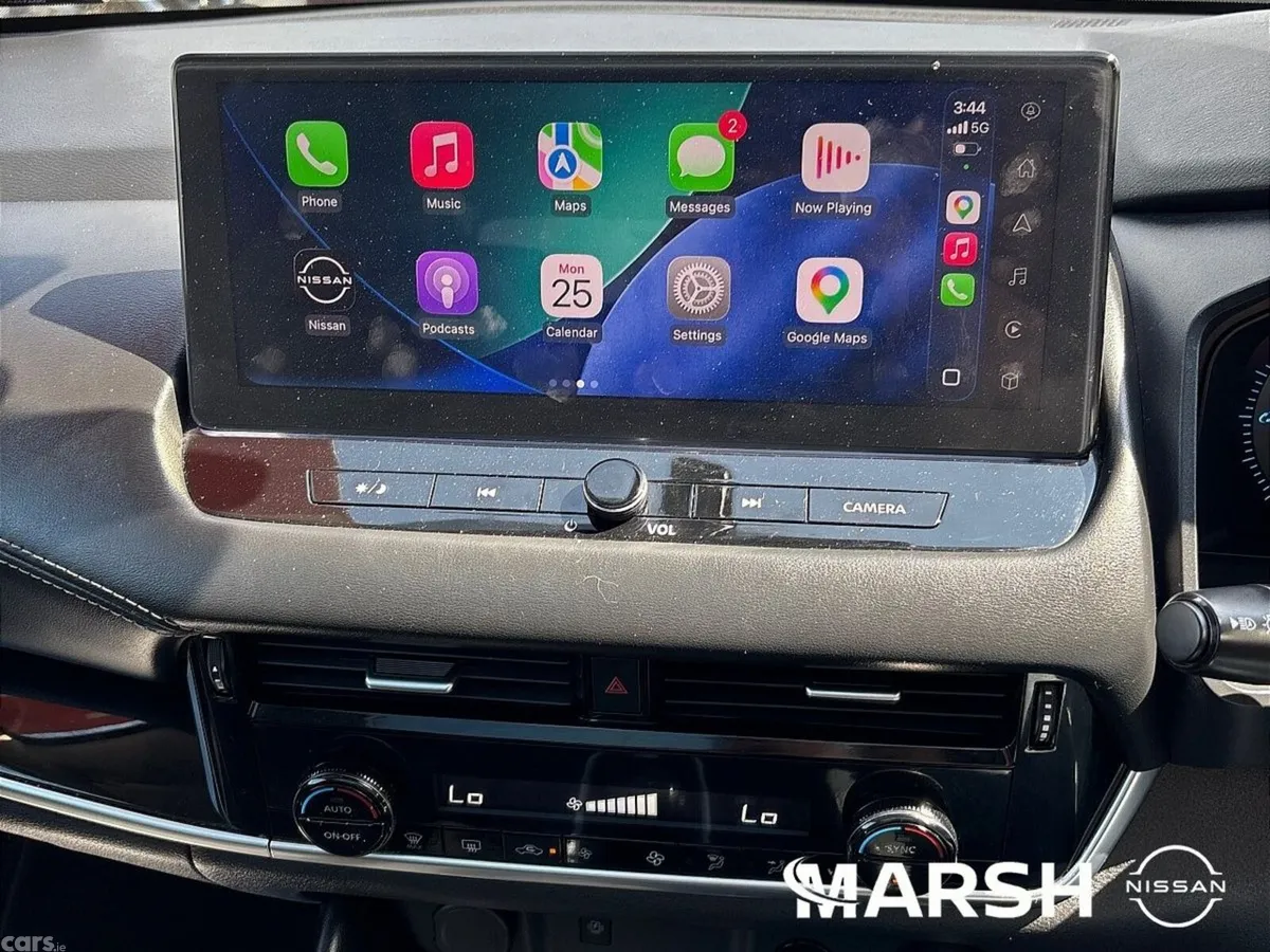 Nissan Qashqai SUV, Petrol Hybrid, 2023, White