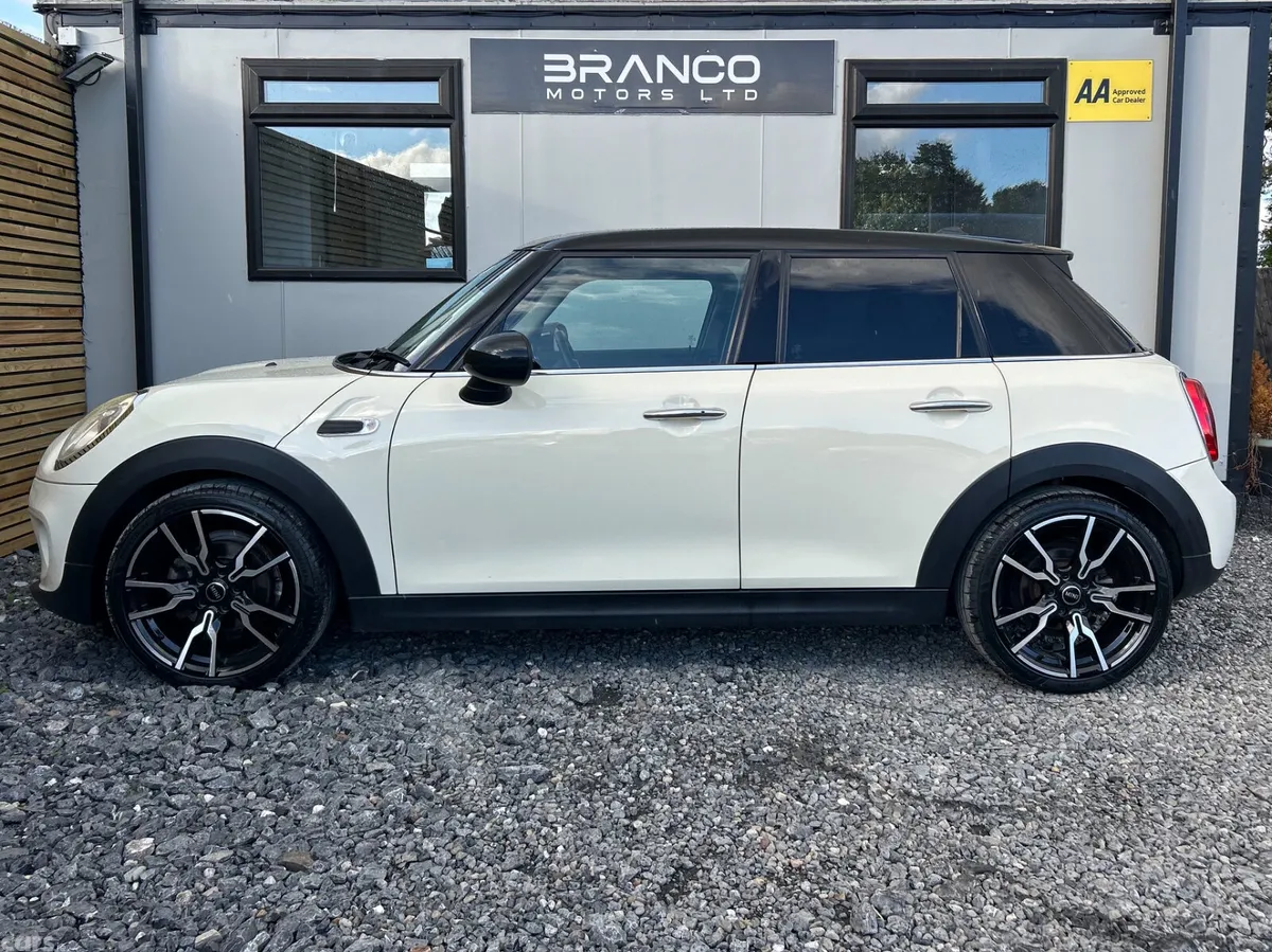 Mini Cooper Hatchback, Diesel, 2017, White