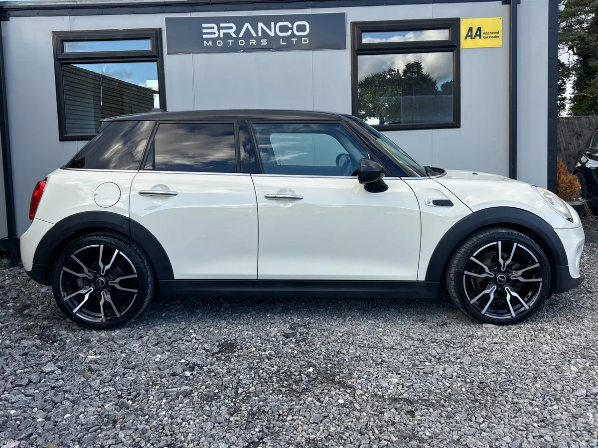 Mini Cooper Hatchback, Diesel, 2017, White