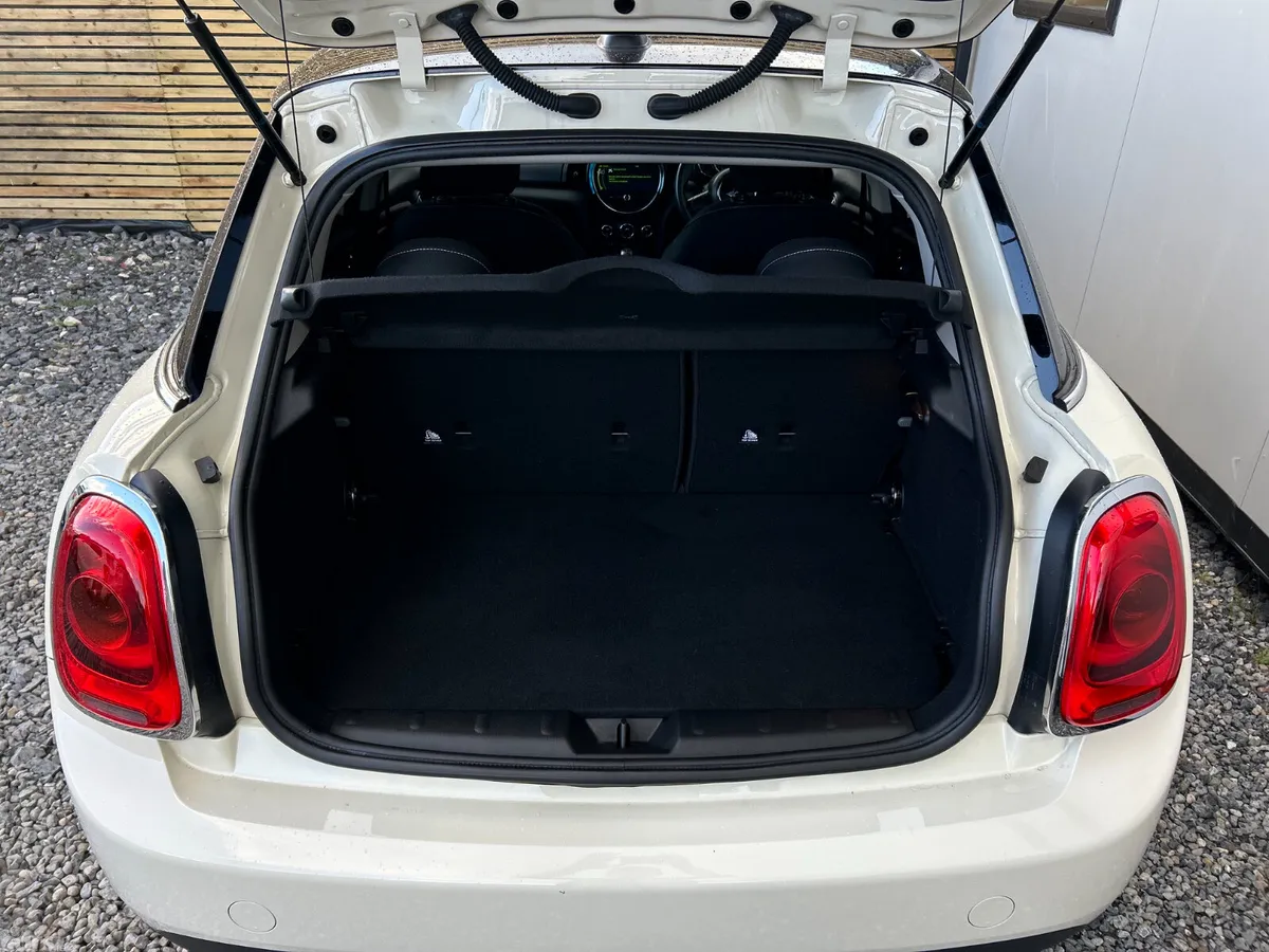 Mini Cooper Hatchback, Diesel, 2017, White