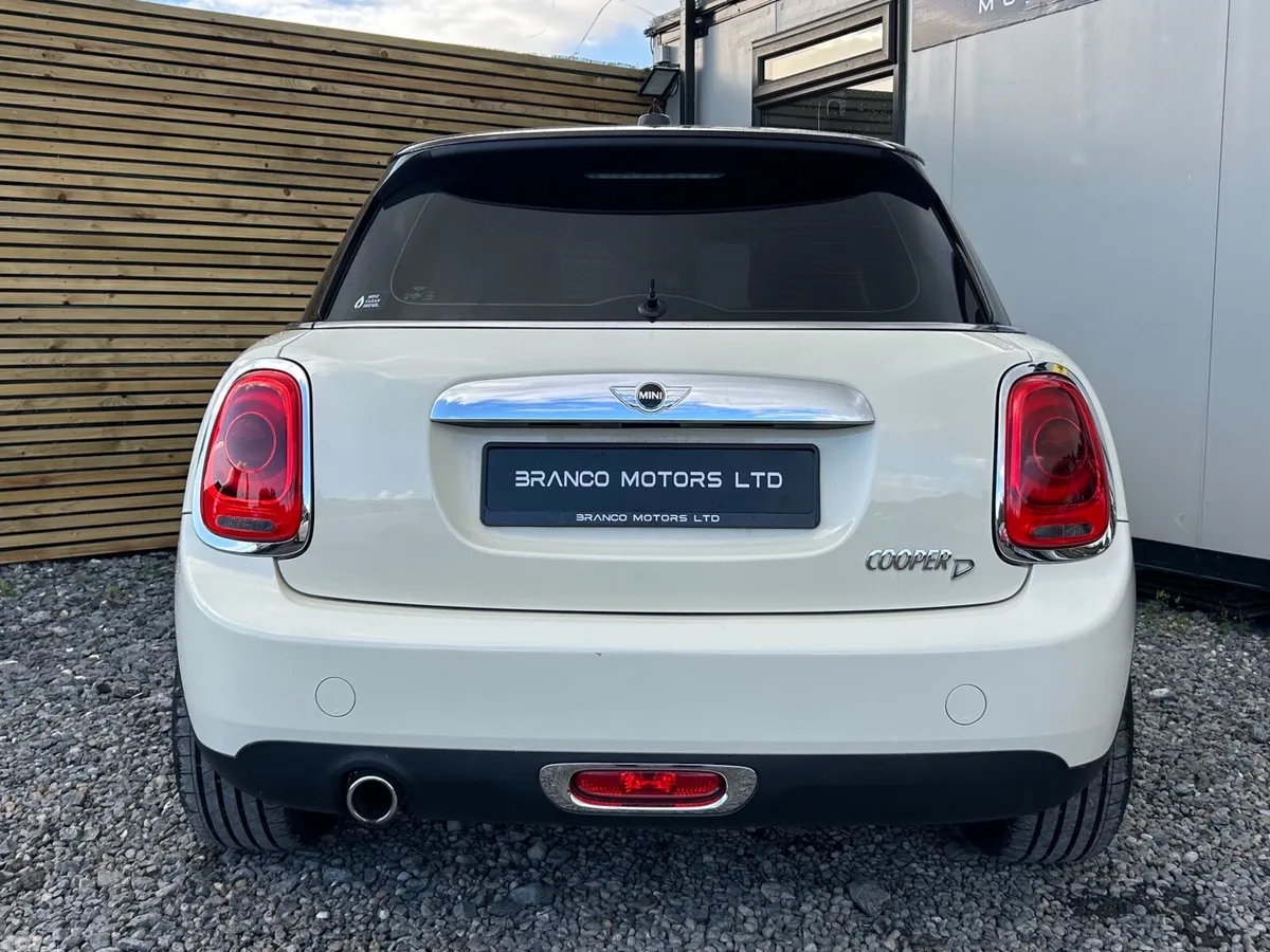 Mini Cooper Hatchback, Diesel, 2017, White