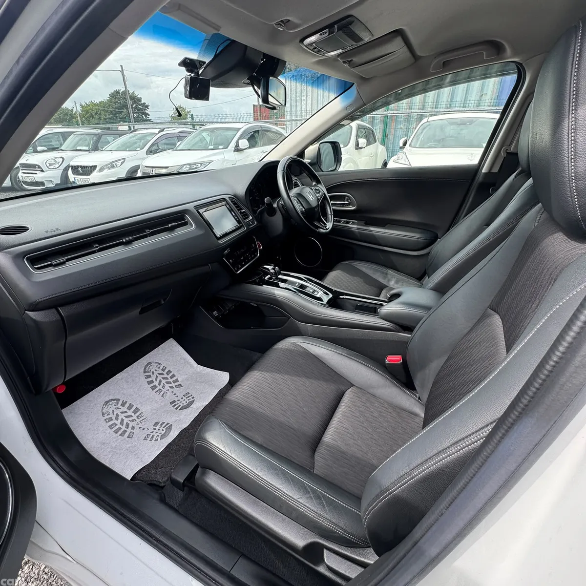 Honda Vezel Estate, Petrol Hybrid, 2018, White