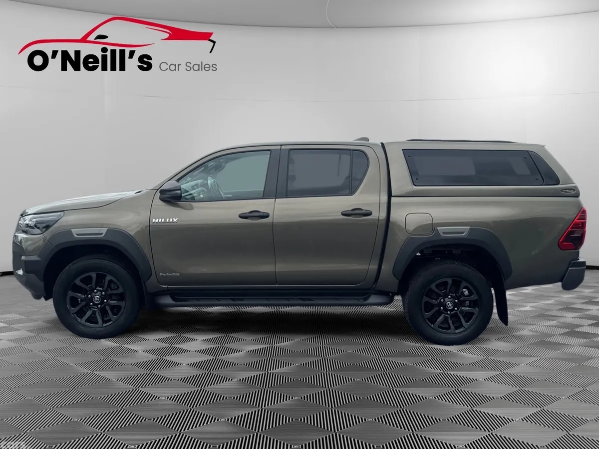 Toyota Hilux Pick Up, Diesel, 2023, Grey