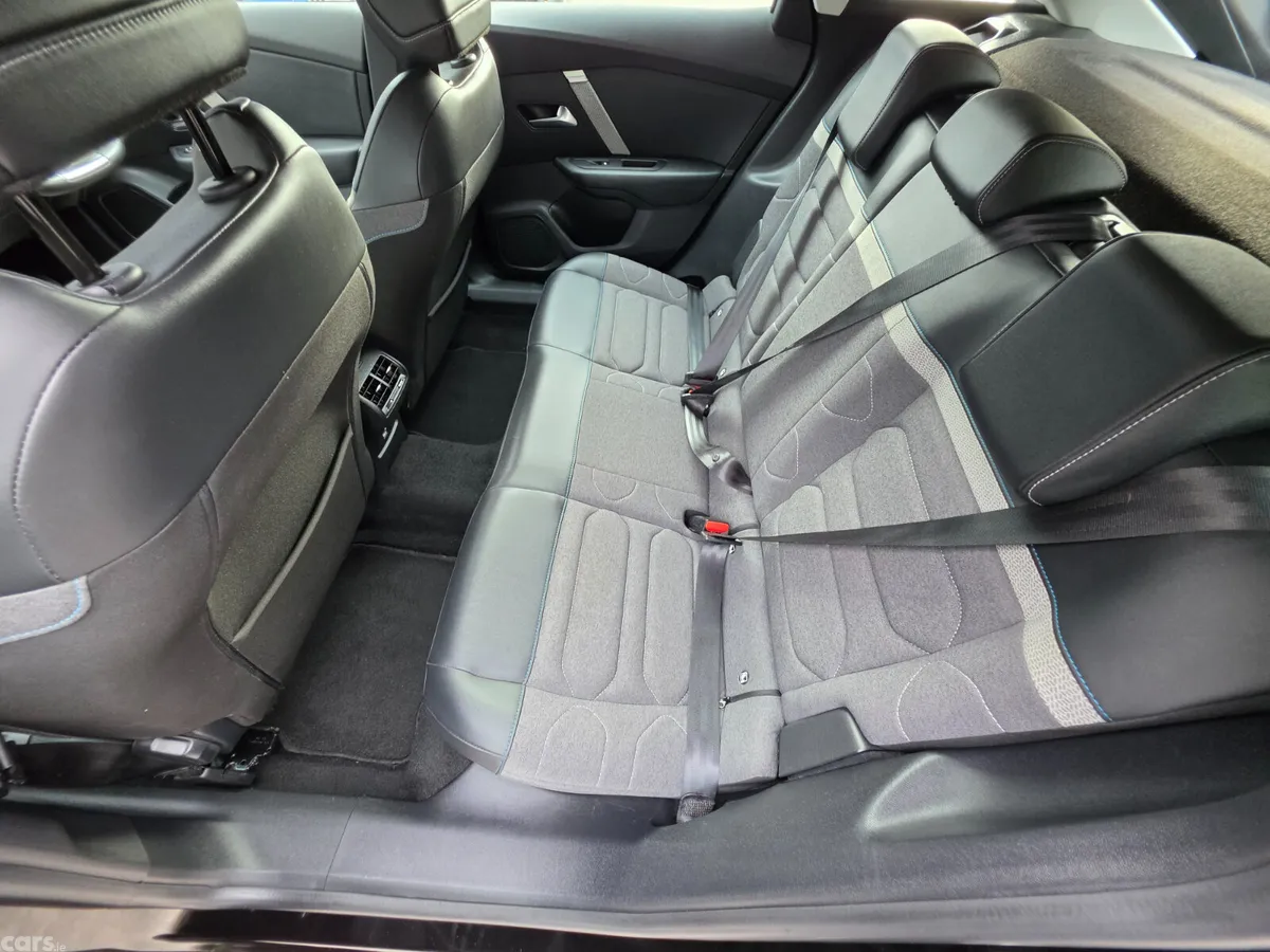 Citroen C4 Hatchback, Diesel, 2022, Black