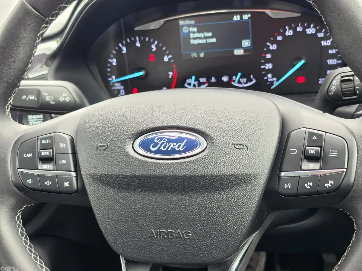Ford Puma MPV, Petrol Hybrid, 2020, White