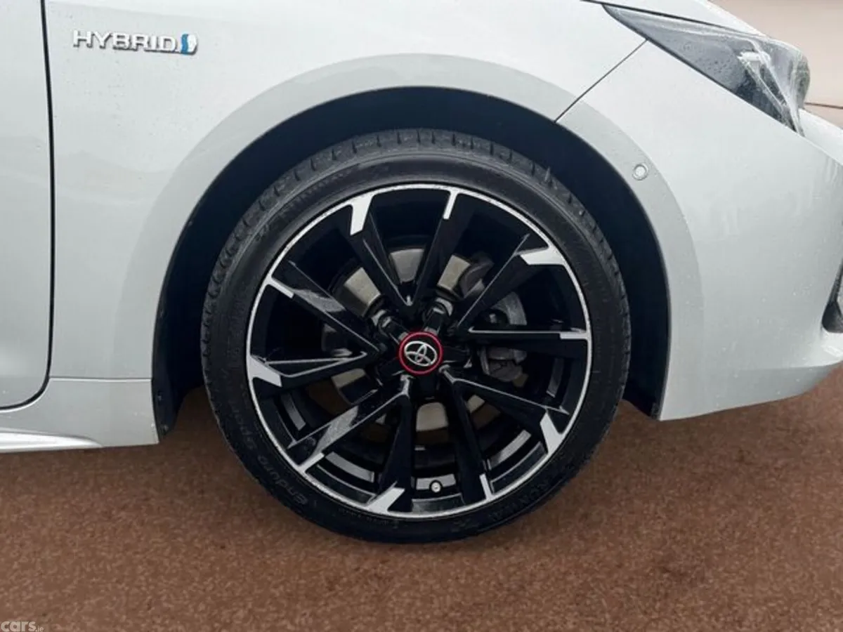 Toyota Corolla Hatchback, Petrol Hybrid, 2020, Silver