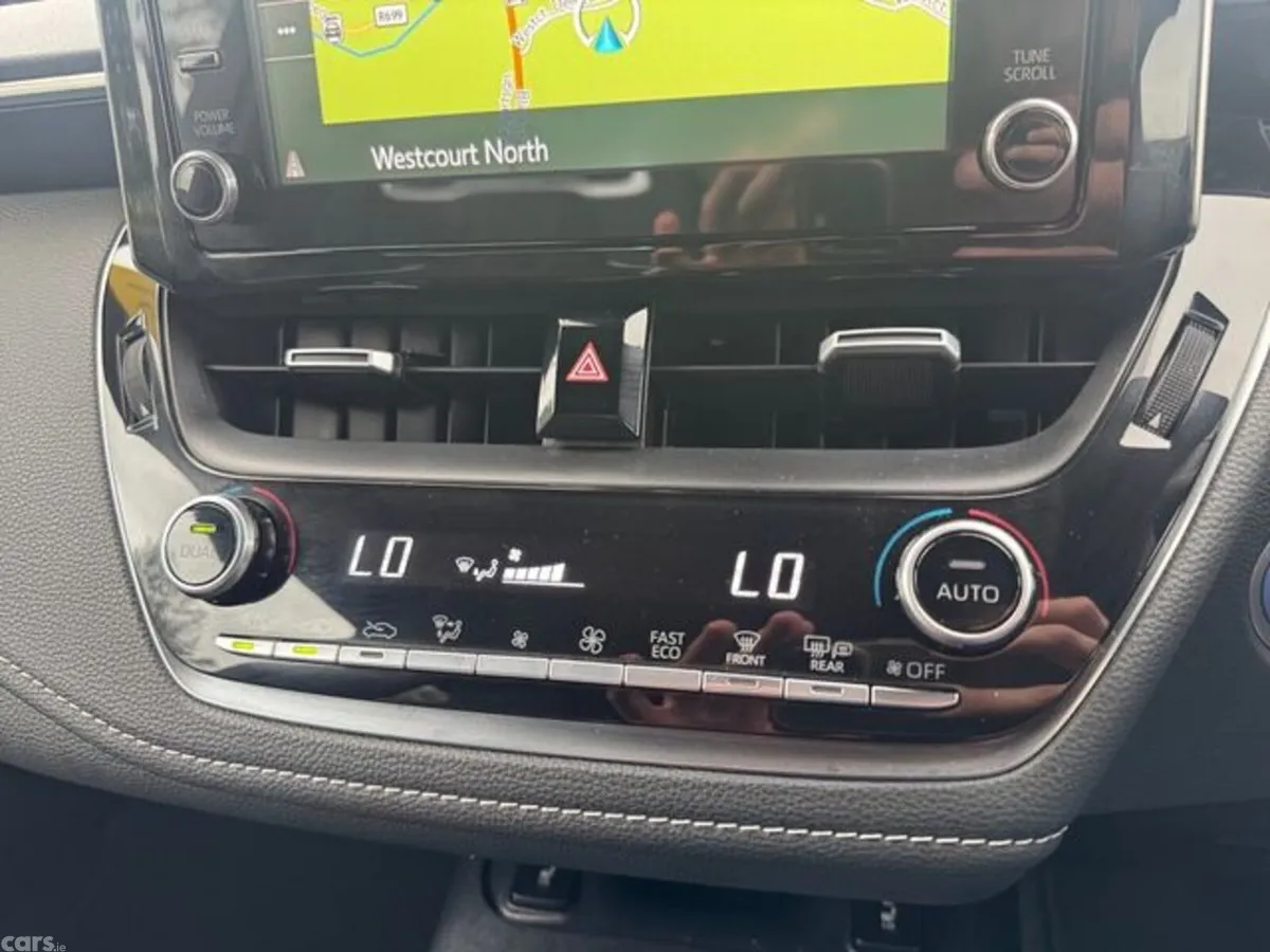 Toyota Corolla Hatchback, Petrol Hybrid, 2020, Silver