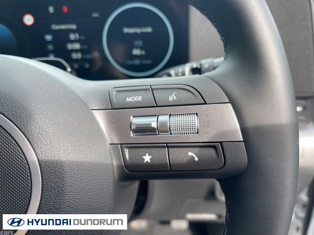 Hyundai KONA MPV, Petrol, 2026, White