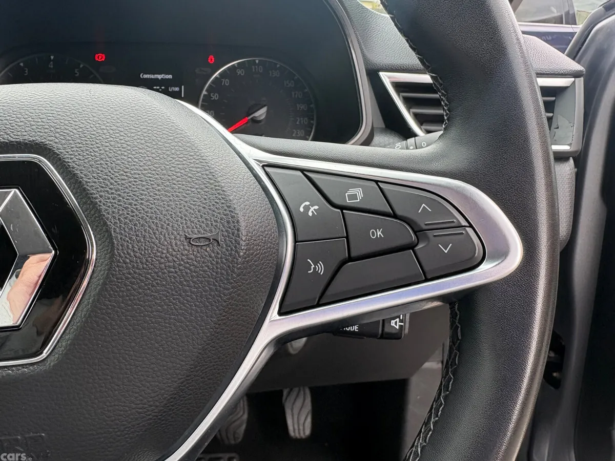Renault Clio Hatchback, Petrol, 2023, Grey