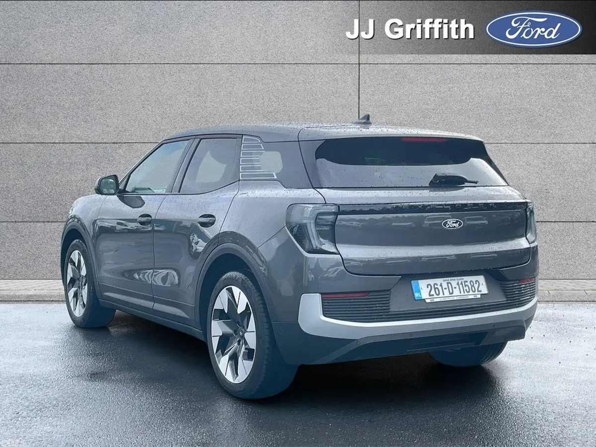 Ford Explorer MPV, Electric, 2026, Grey