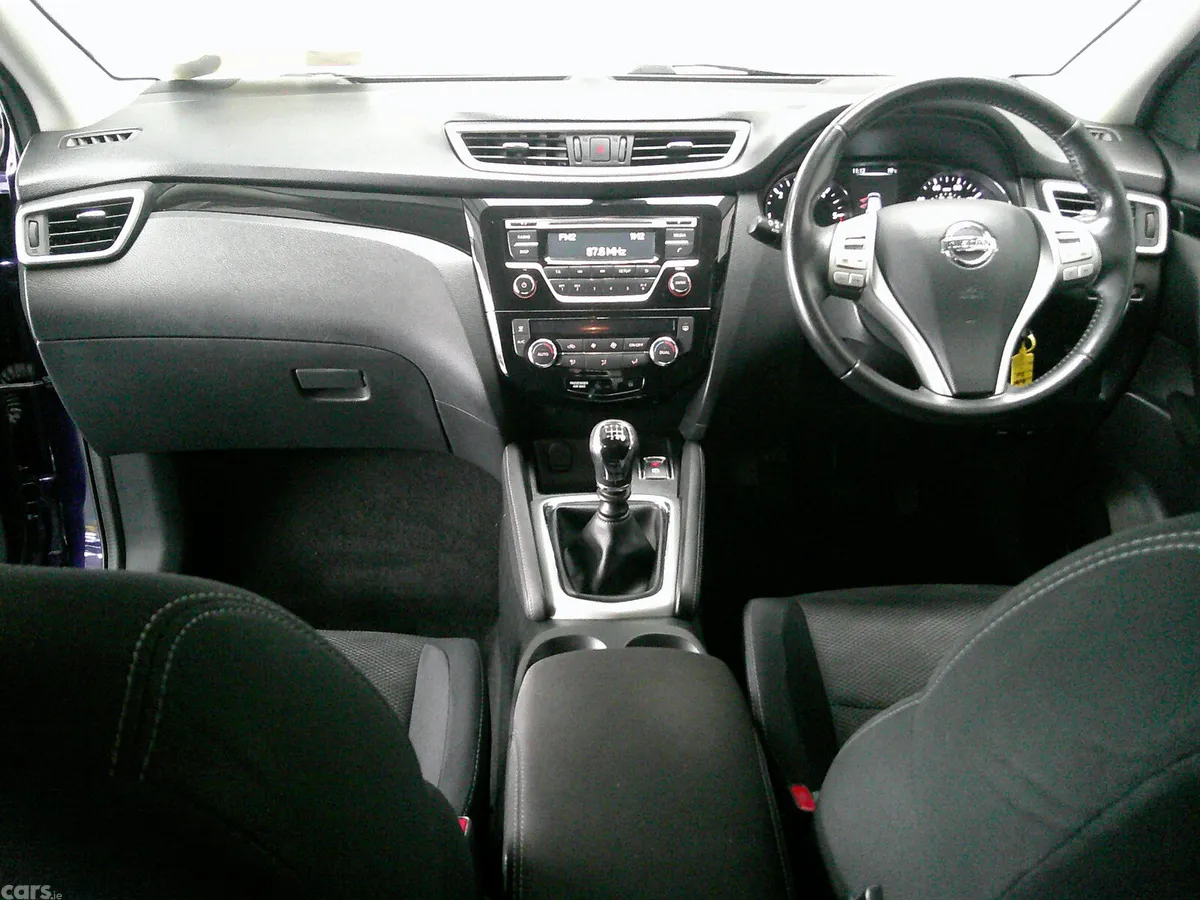 Nissan Qashqai Hatchback, Diesel, 2016, Blue