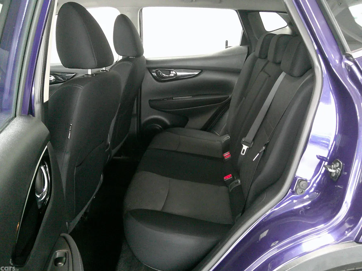 Nissan Qashqai Hatchback, Diesel, 2016, Blue