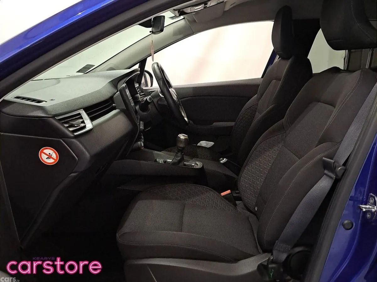 Renault Clio Hatchback, Petrol, 2021, Blue