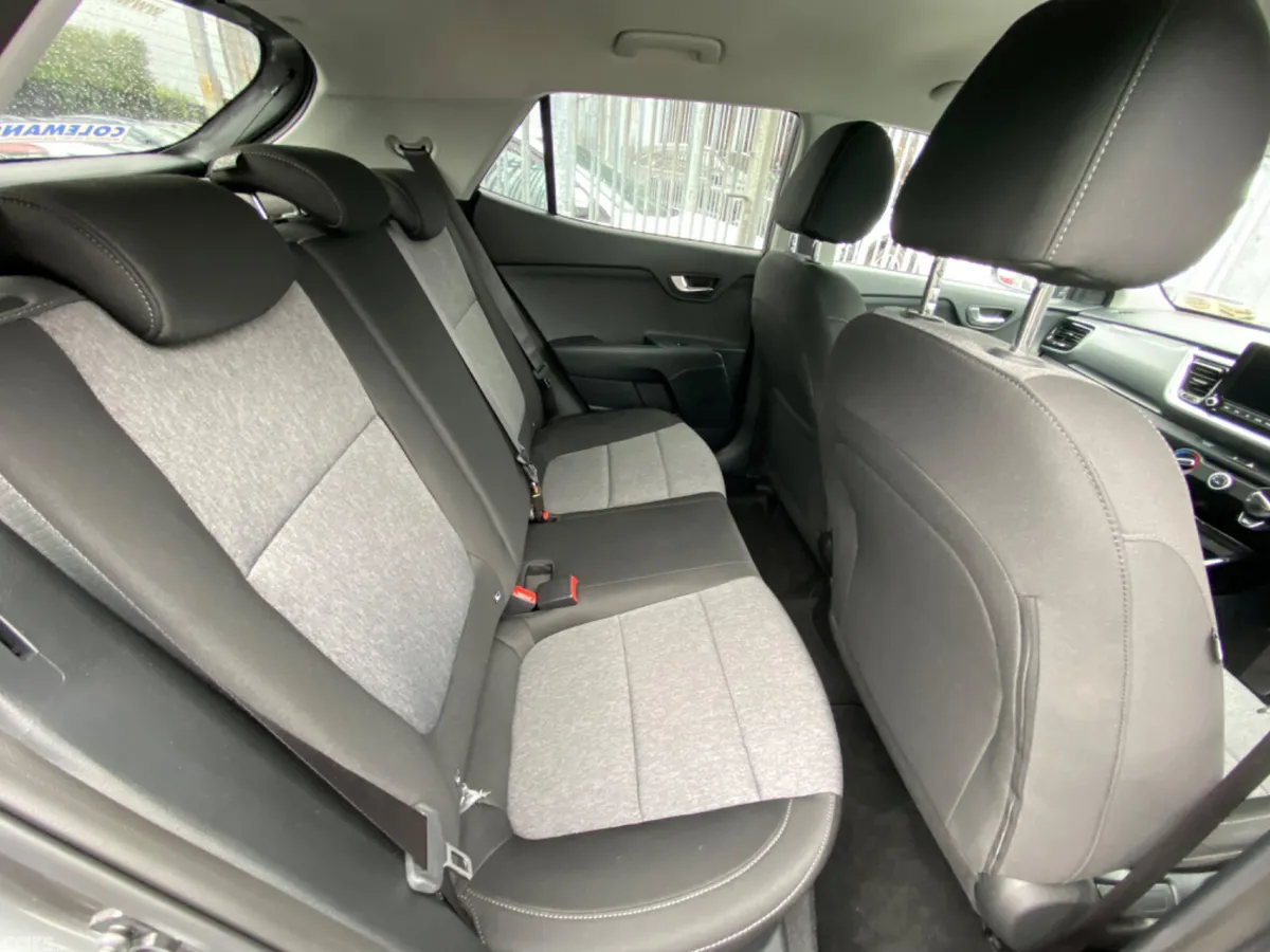 Kia Stonic Estate/Jeep, Petrol, 2025, Grey