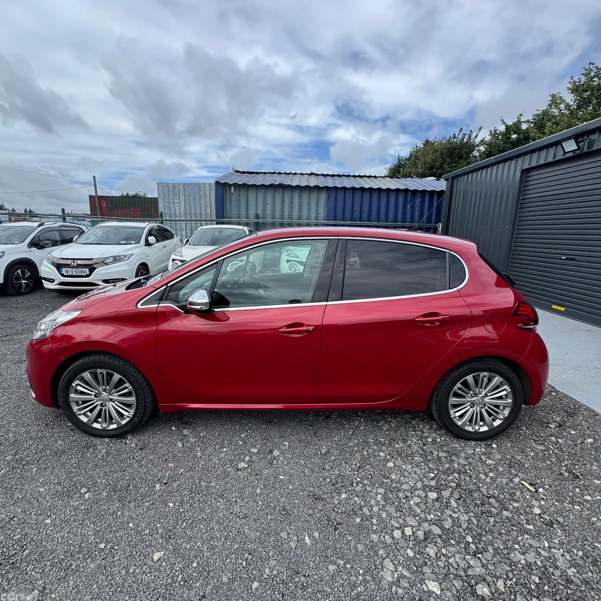 Peugeot 208 Hatchback, Petrol, 2018, Red