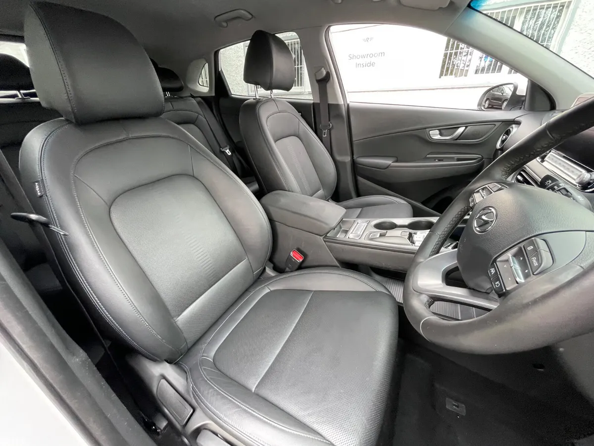 Hyundai KONA MPV, Electric, 2022, White