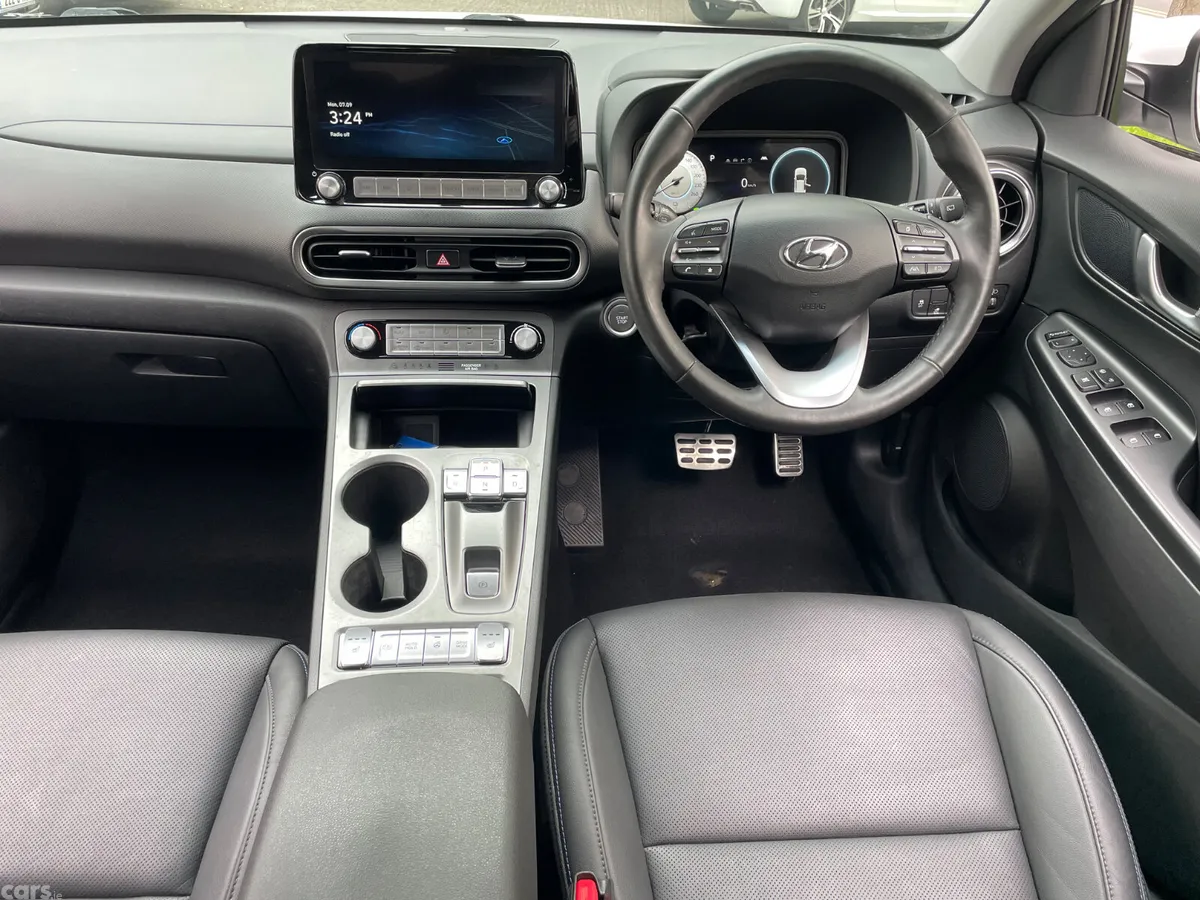 Hyundai KONA MPV, Electric, 2022, White
