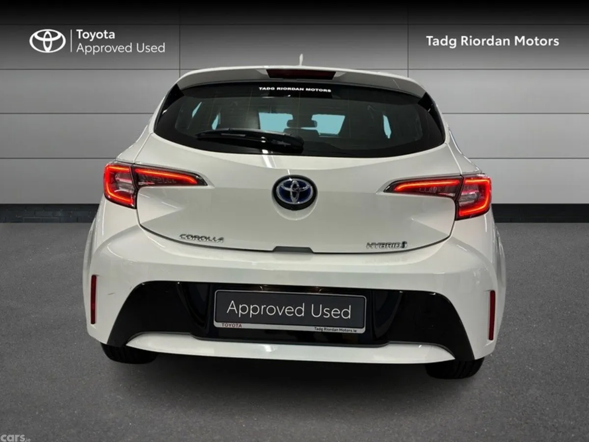 Toyota Corolla Hatchback, Petrol Hybrid, 2023, White